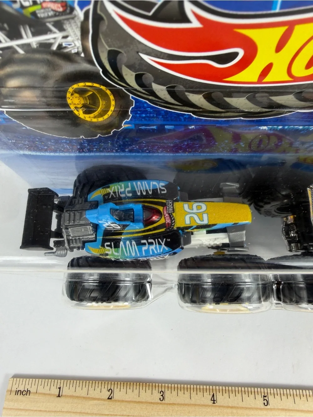 Hot Wheels Demolition Doubles Monster Trucks Slam Prix & Dodge Charger